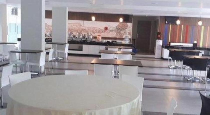 Amaris Hotel Ambon Eksteriør billede